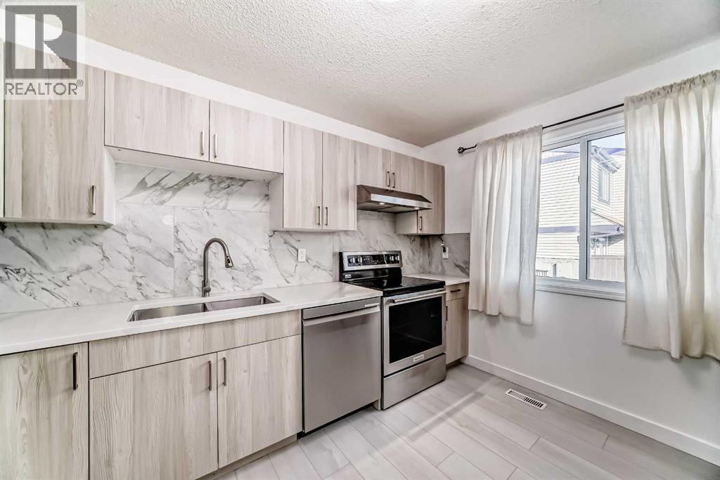 Single Family House for Sale in   Rundleson Road NE Rundle Calgary 