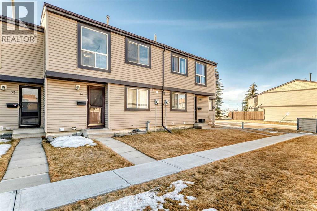 Single Family House for Sale in   Rundleson Road NE Rundle Calgary 