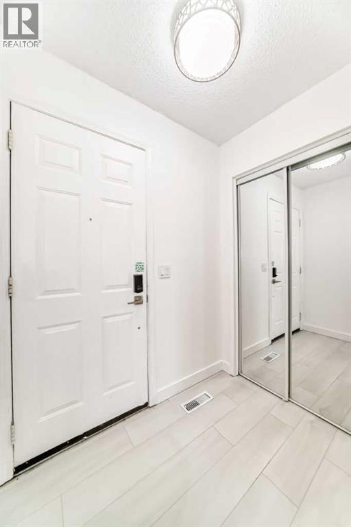 Single Family House for Sale in   Rundleson Road NE Rundle Calgary 