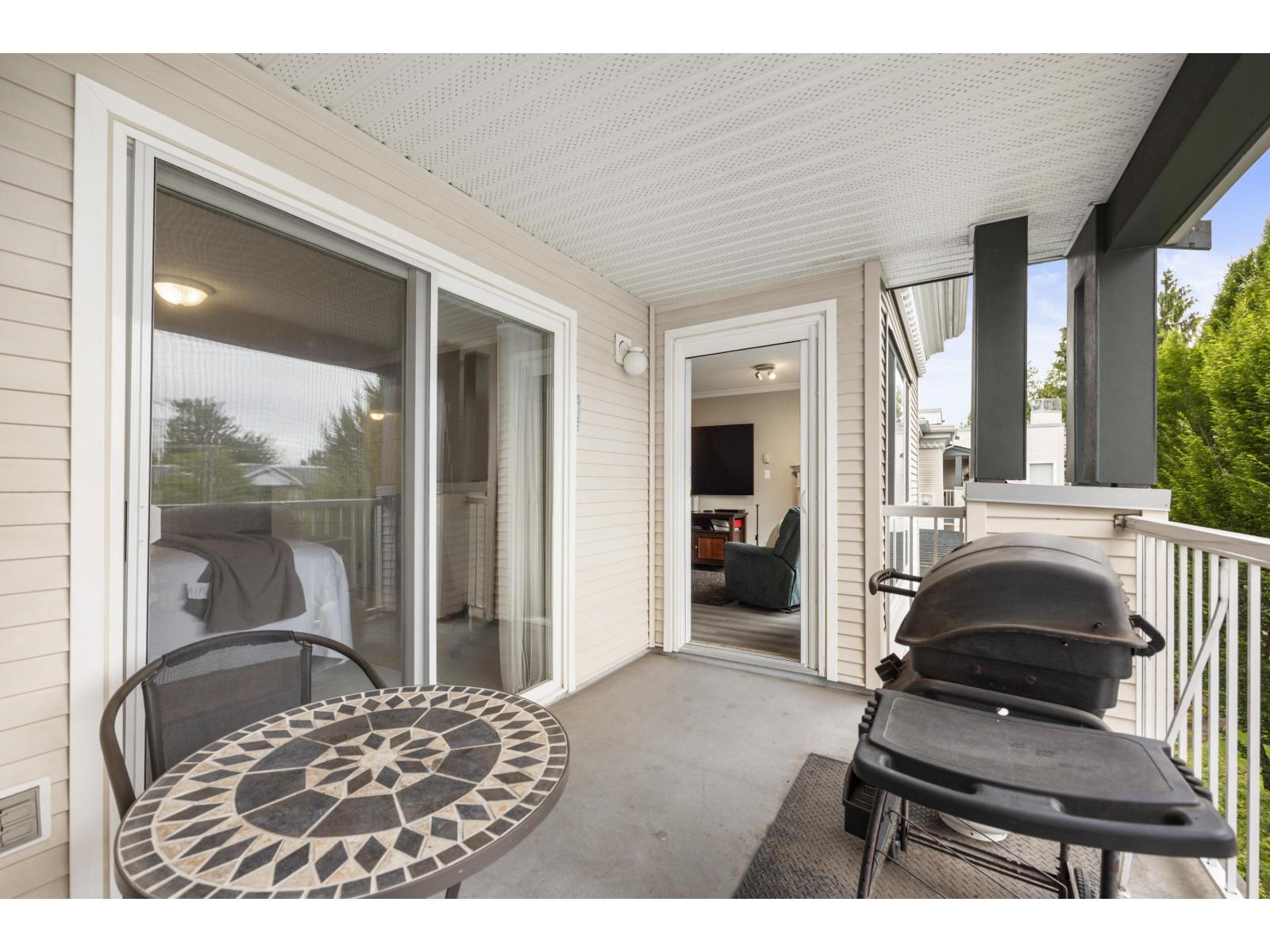 403 20200 54A AVENUE, Langley