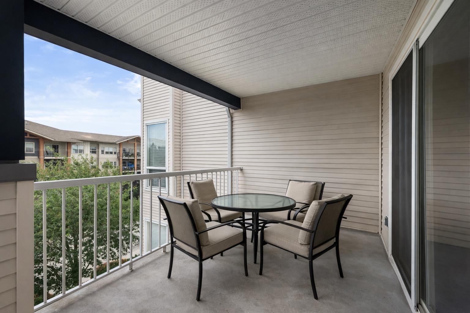 403 20200 54A AVENUE, Langley