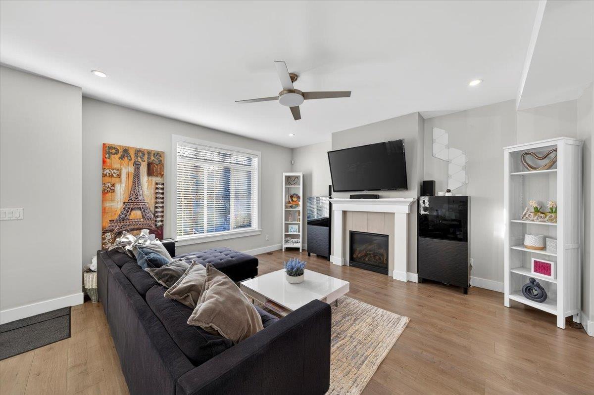 32579 ROSS Drive - photo 2