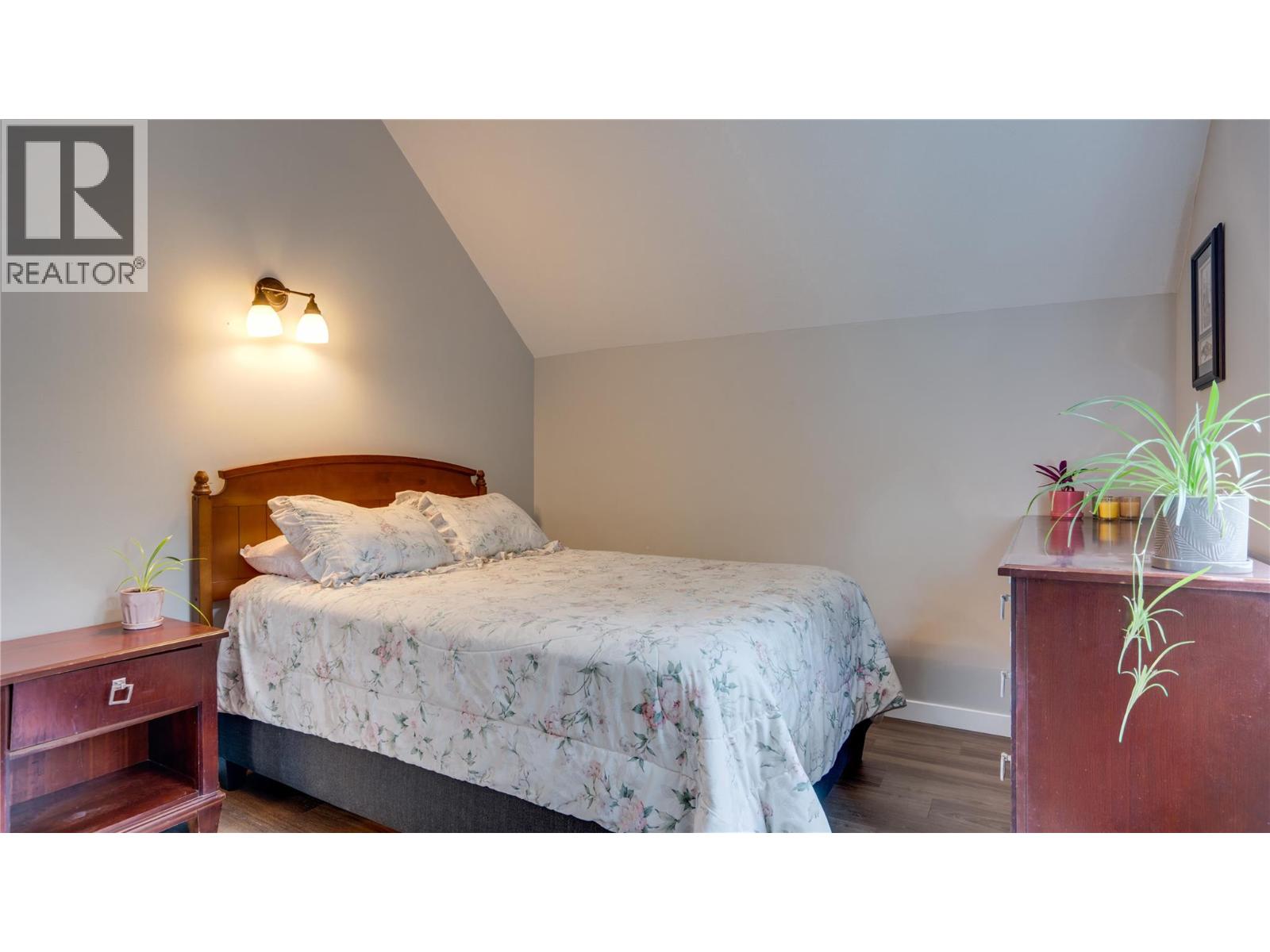 354 Lakewood Road, Vernon