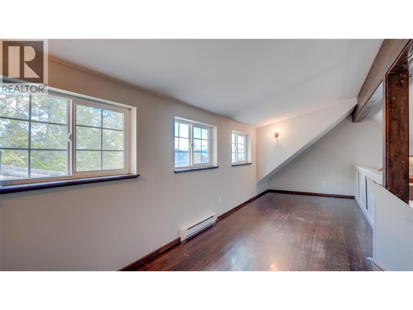 354 Lakewood Road, Vernon