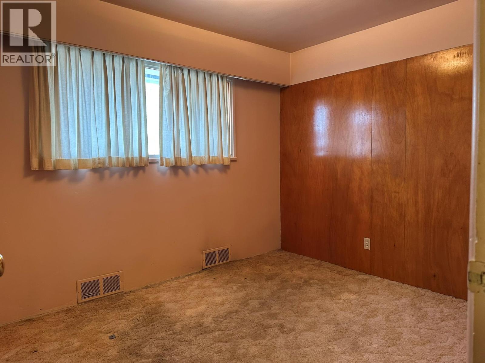 3306 Pleasant Valley Road, Vernon