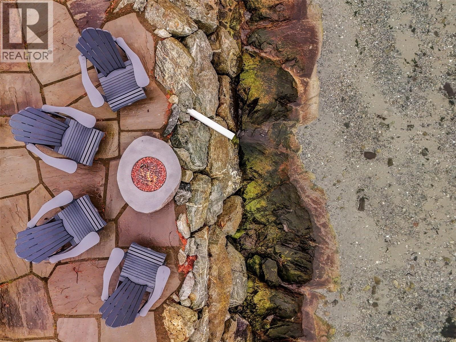 10303 Resthaven Dr, Sidney