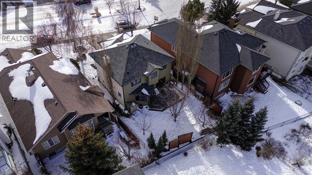 Single Family House for Sale in  Scimitar Point NW Scenic Acres Calgary 