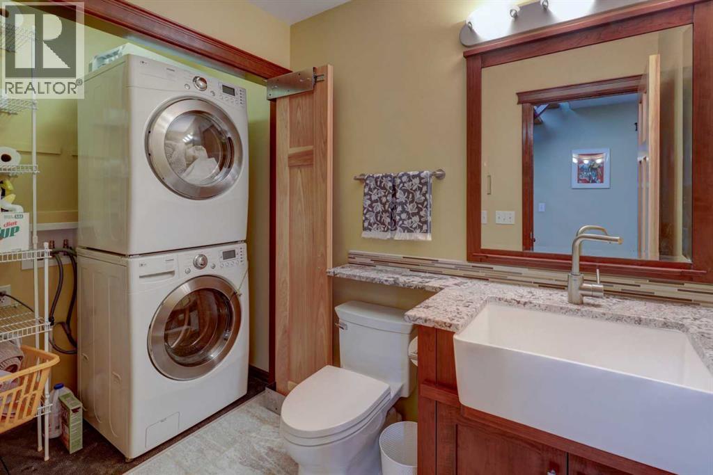 Single Family House for Sale in  Scimitar Point NW Scenic Acres Calgary 