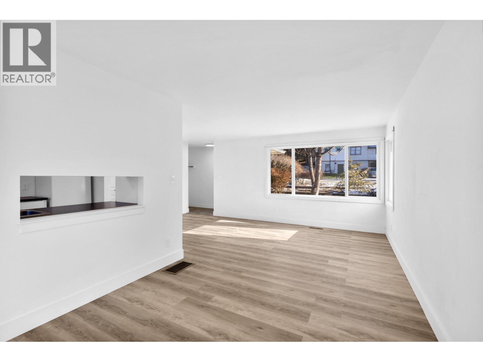  608 Browne Road, Vernon