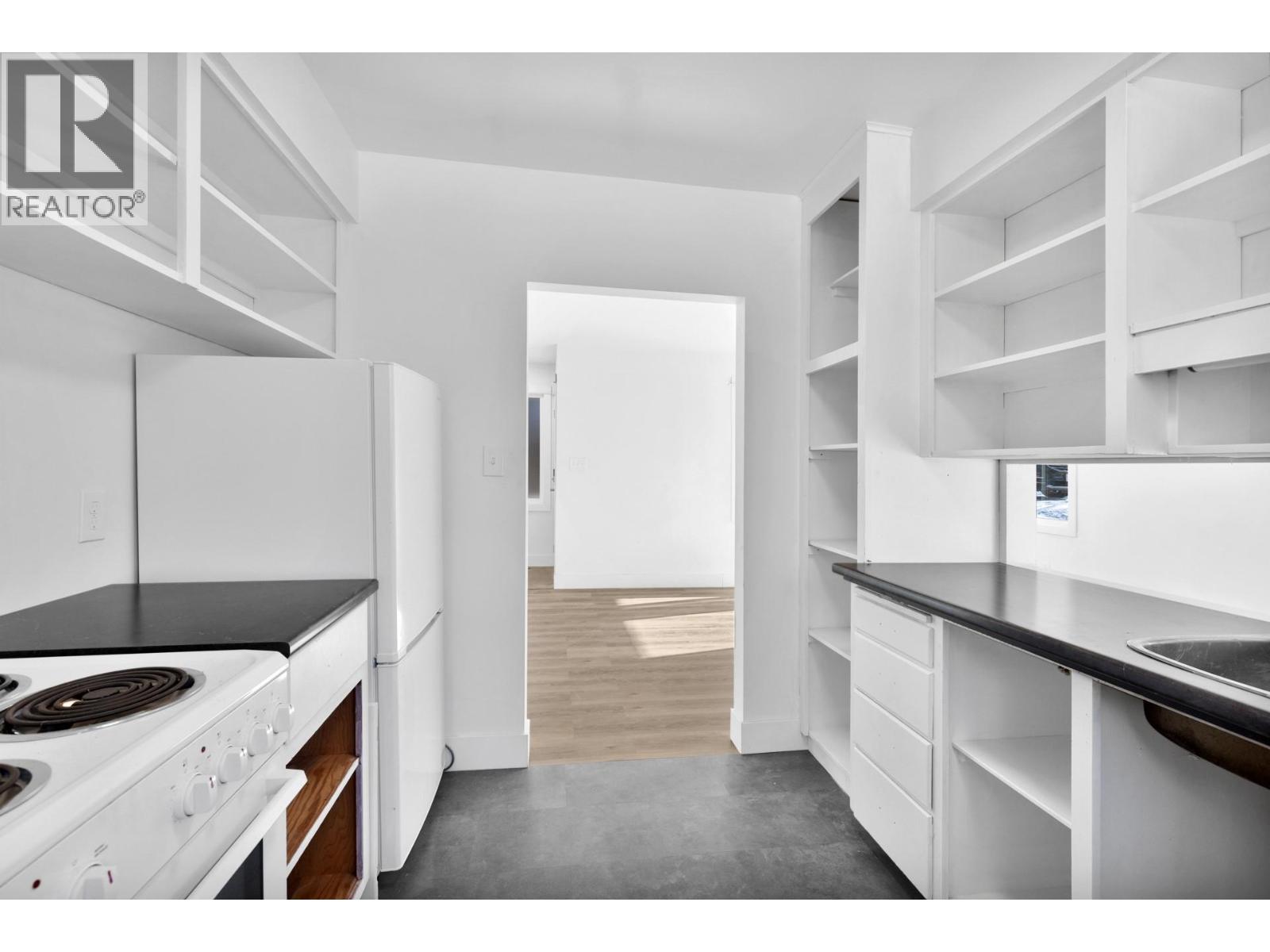  608 Browne Road, Vernon