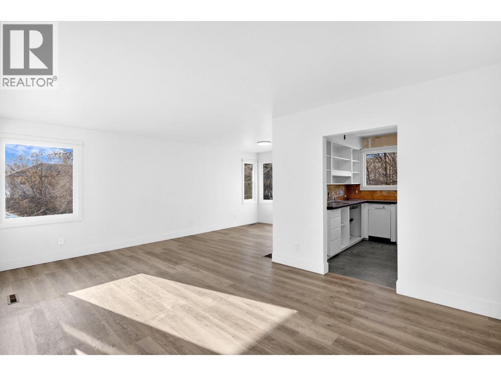  608 Browne Road, Vernon