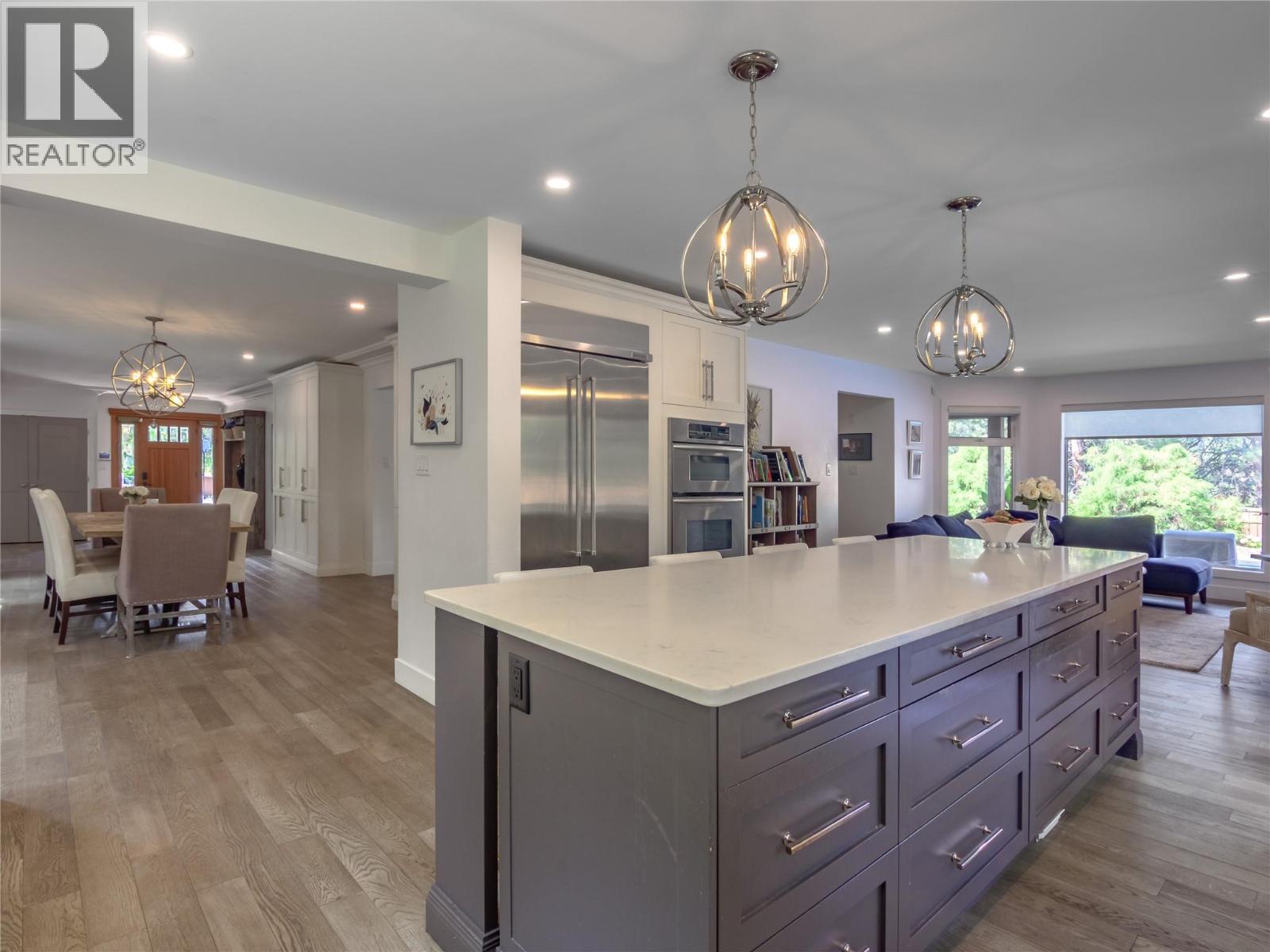 3948 Valleyview Road - 12