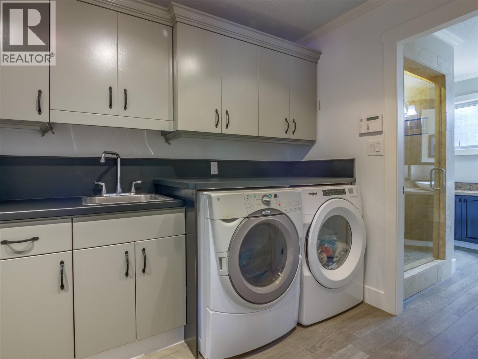 3948 Valleyview Road - 17