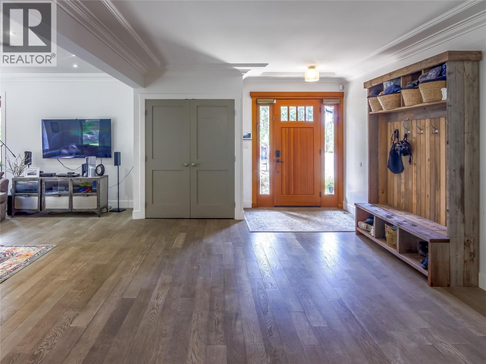 3948 Valleyview Road - 2