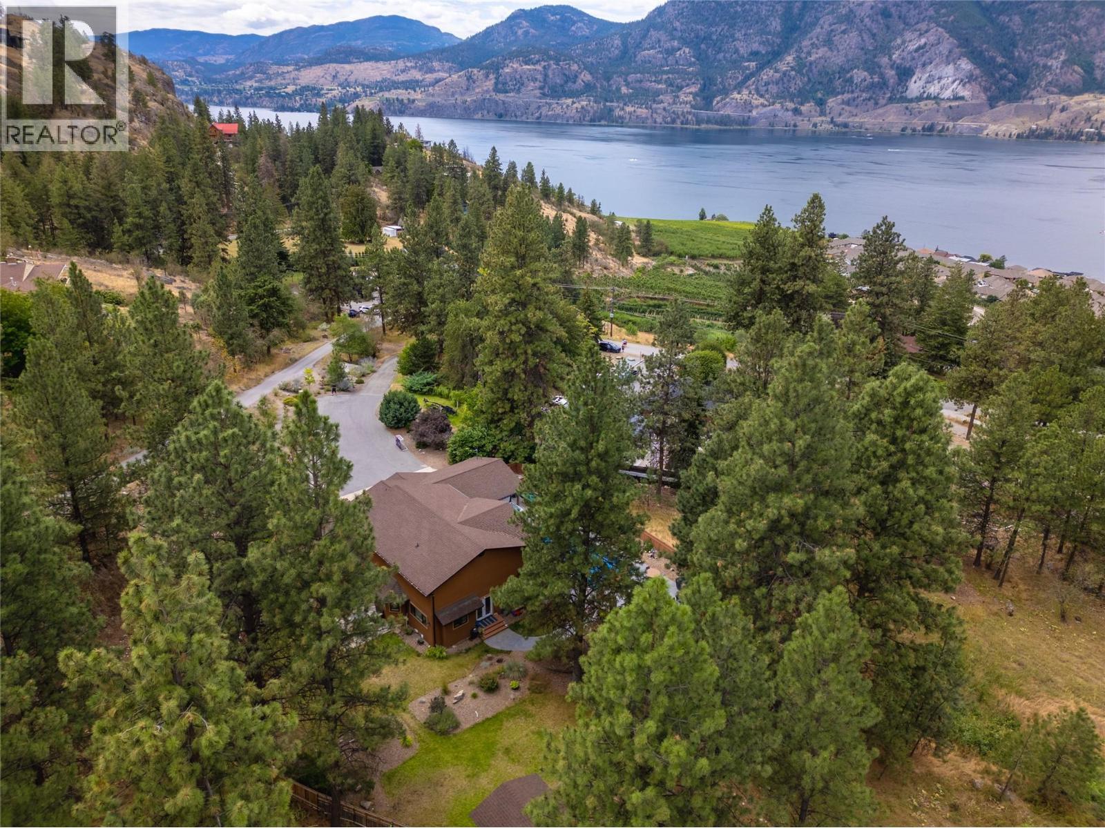 3948 Valleyview Road - 56