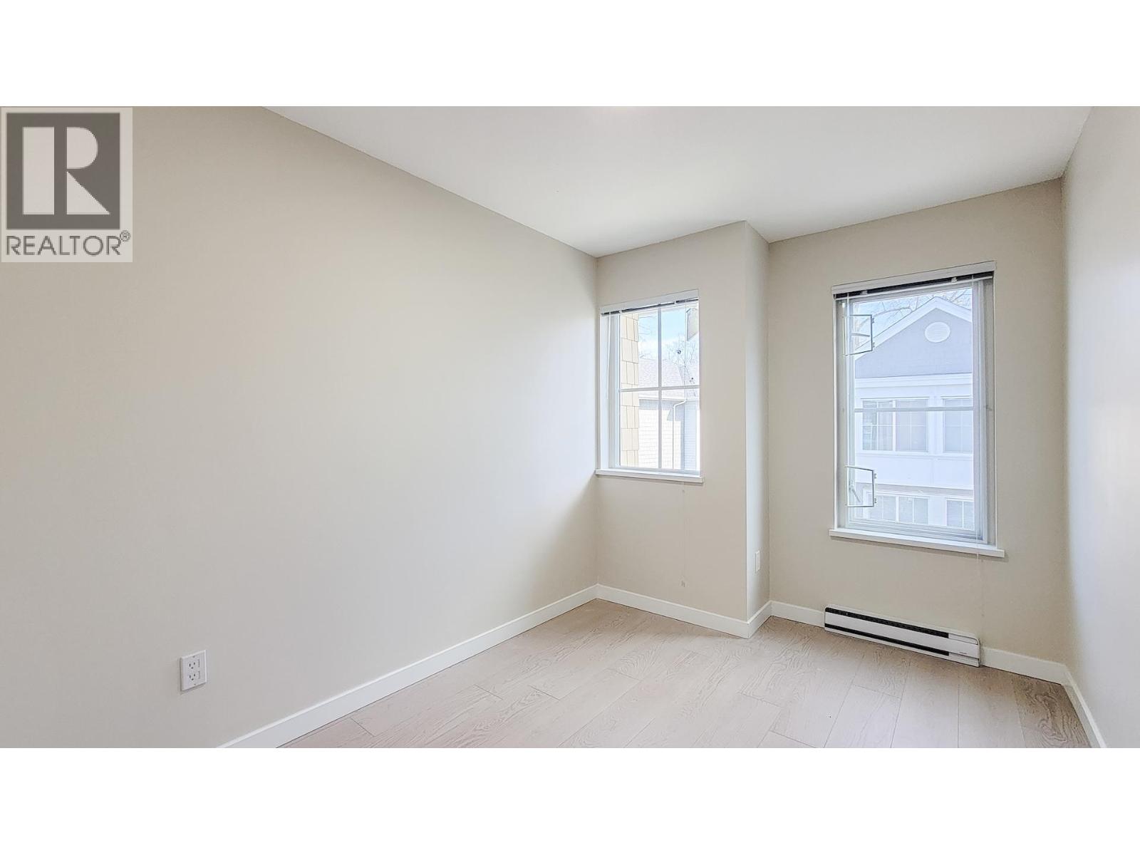 #100-5550 ADMIRAL Way, Delta