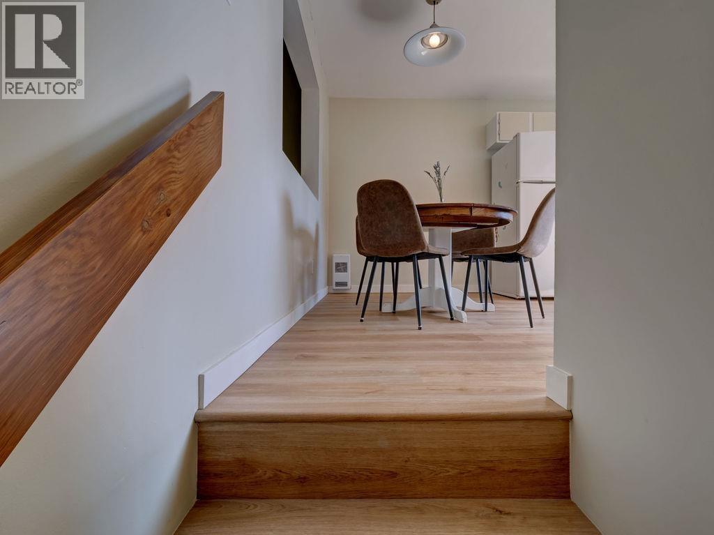 5 822 GIBSONS WAY, Gibsons