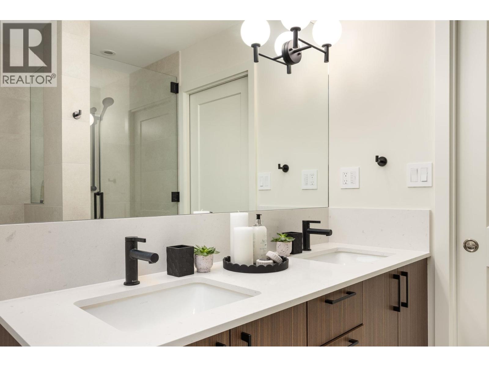 308 2271 BELLEVUE AVENUE, West Vancouver