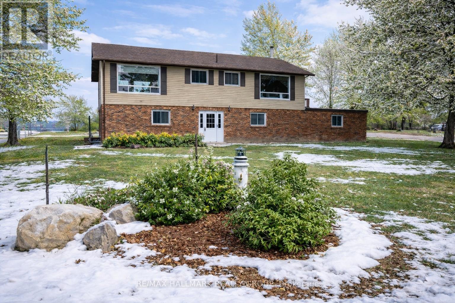 307 COUNTY RD 5 ROAD