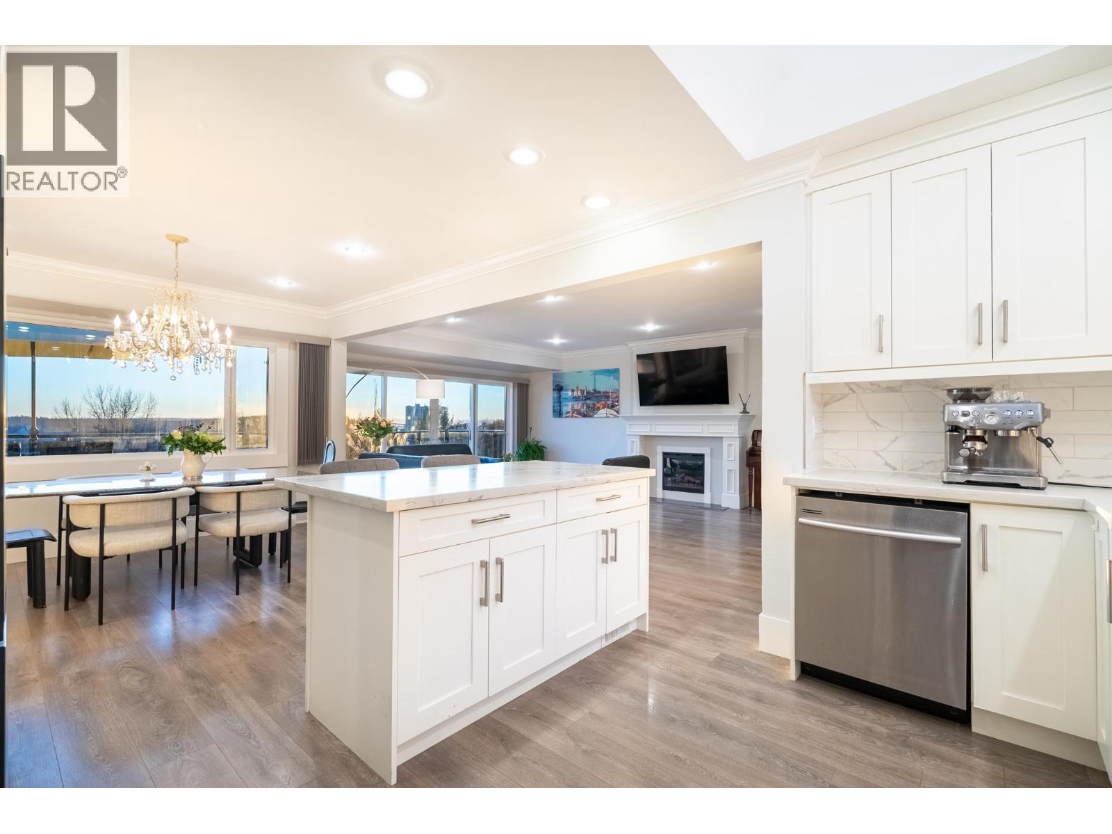 1275 W KEITH ROAD, North Vancouver