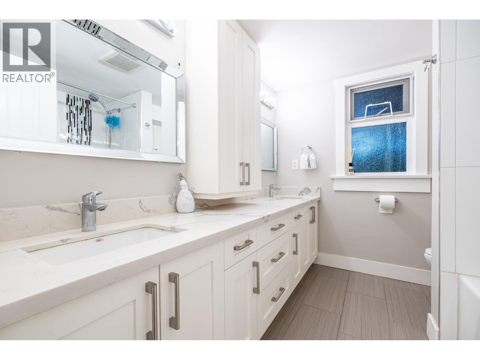 1275 W KEITH ROAD, North Vancouver