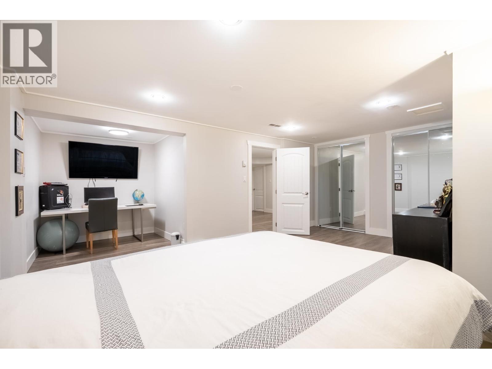 1275 W KEITH ROAD, North Vancouver