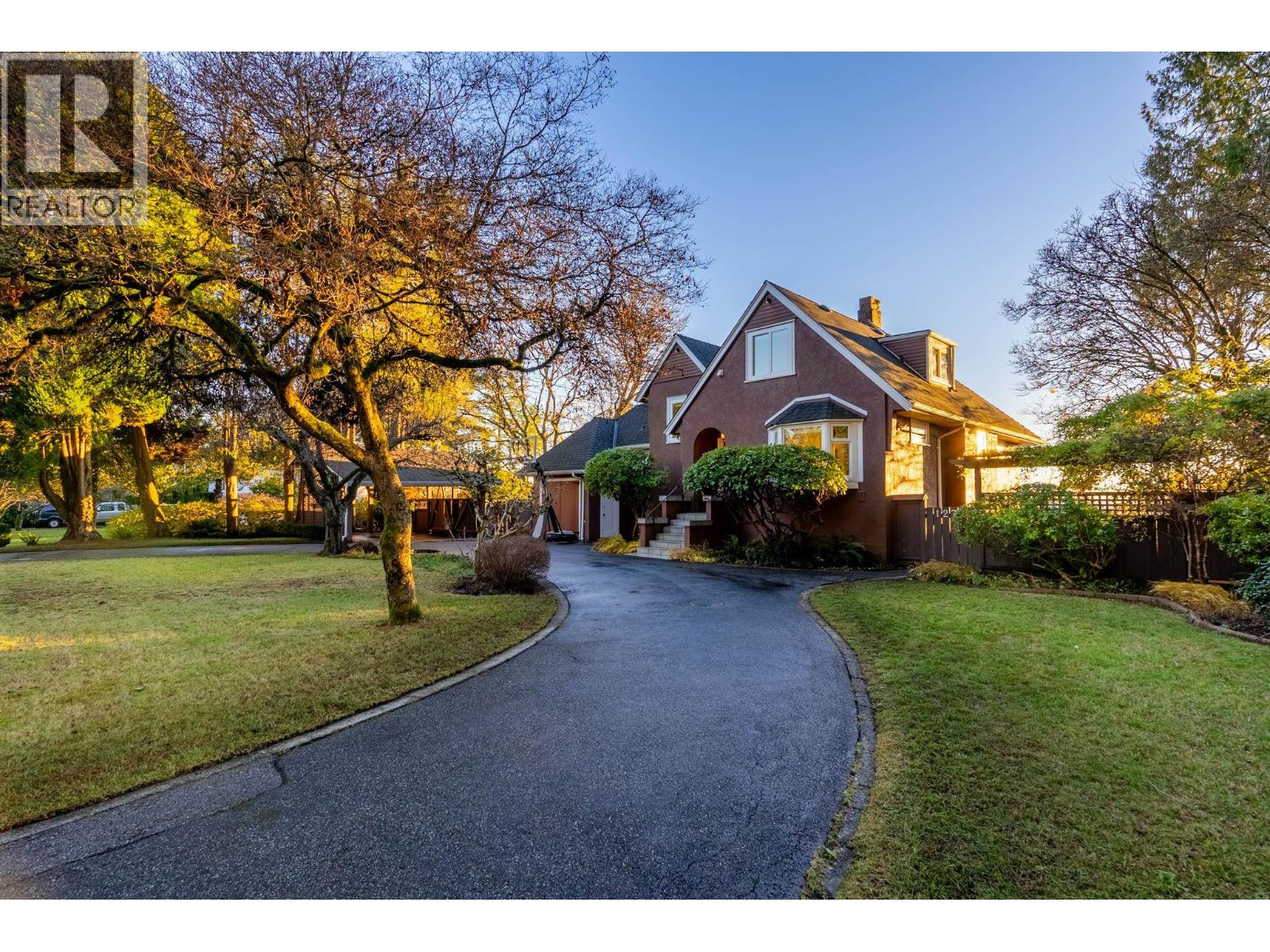 1275 W KEITH ROAD, North Vancouver