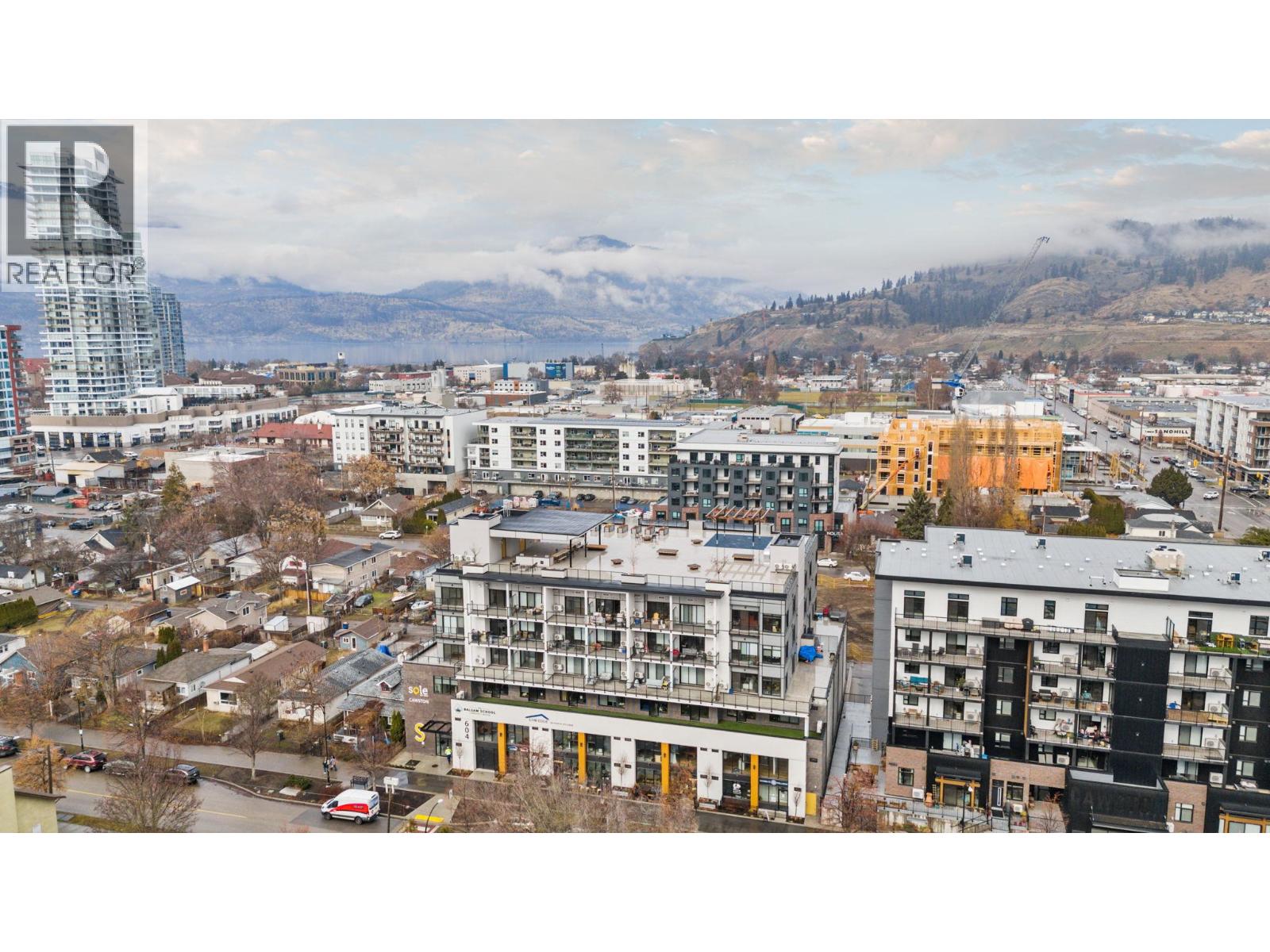 404 604 Cawston Avenue, Kelowna