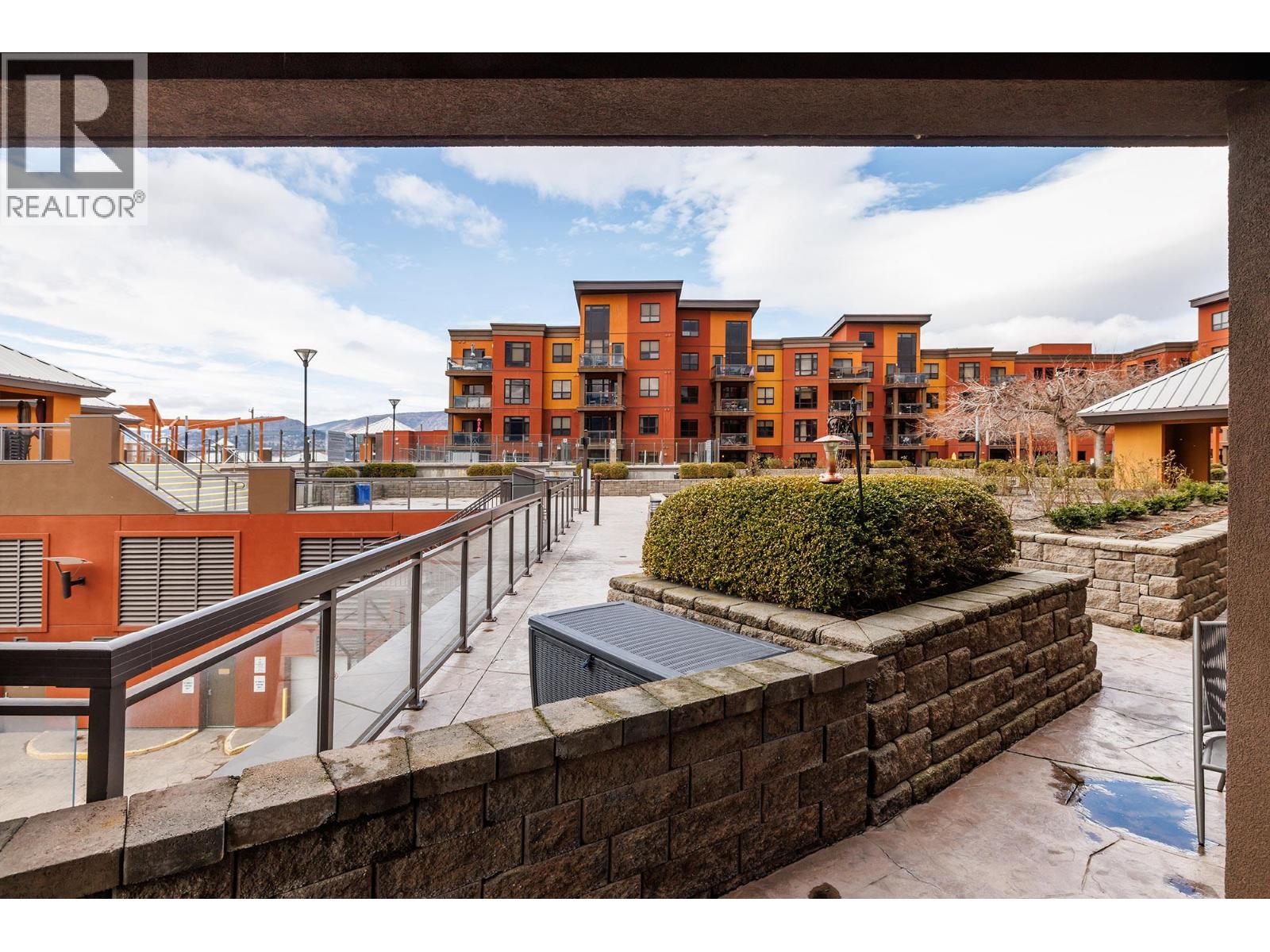 343 654 Cook Road, Kelowna