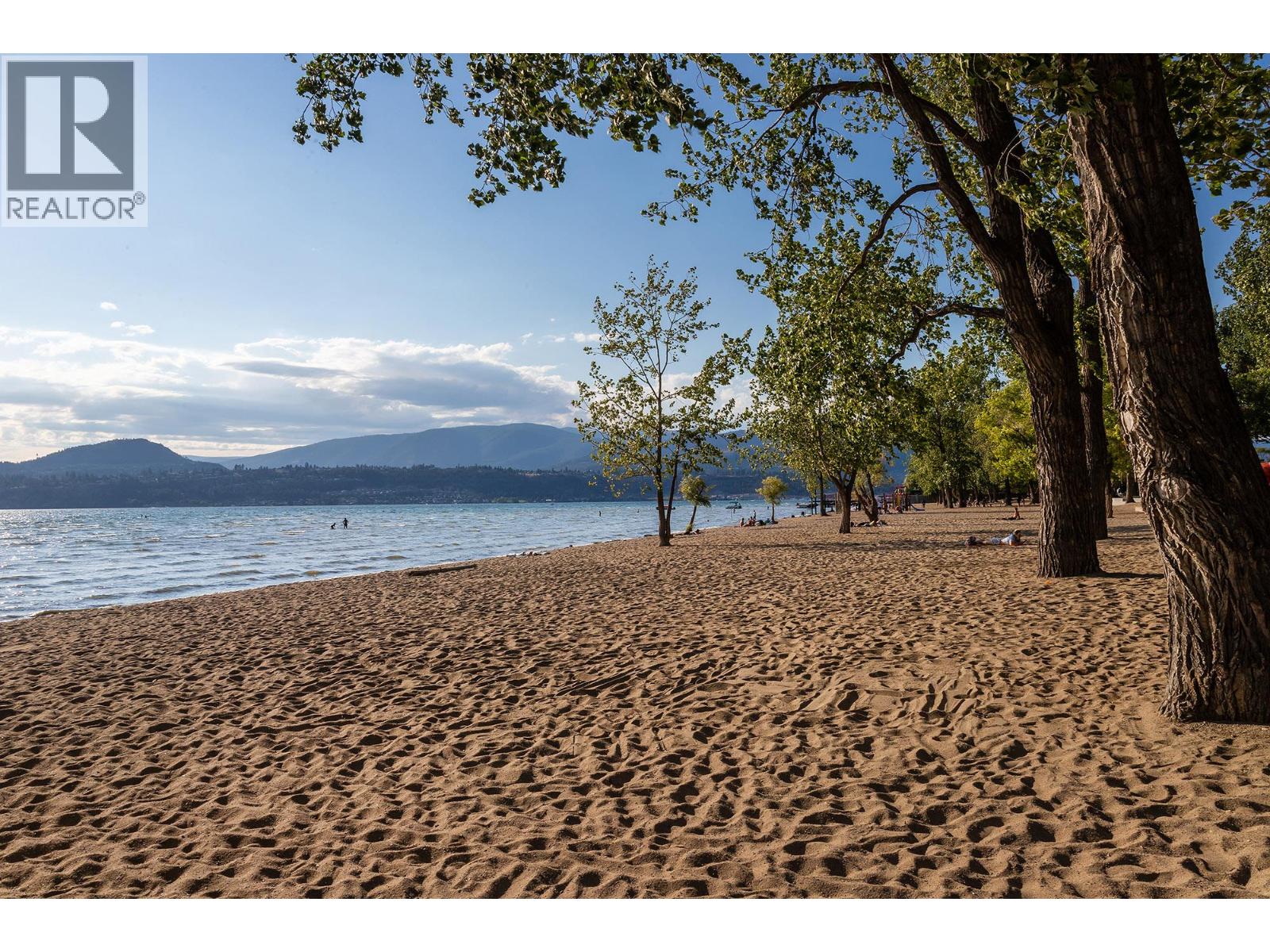 343 654 Cook Road, Kelowna