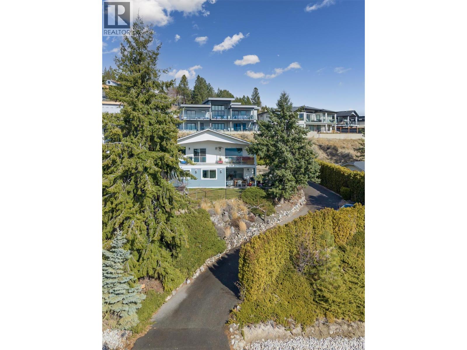  2160 Shamrock Drive, West Kelowna