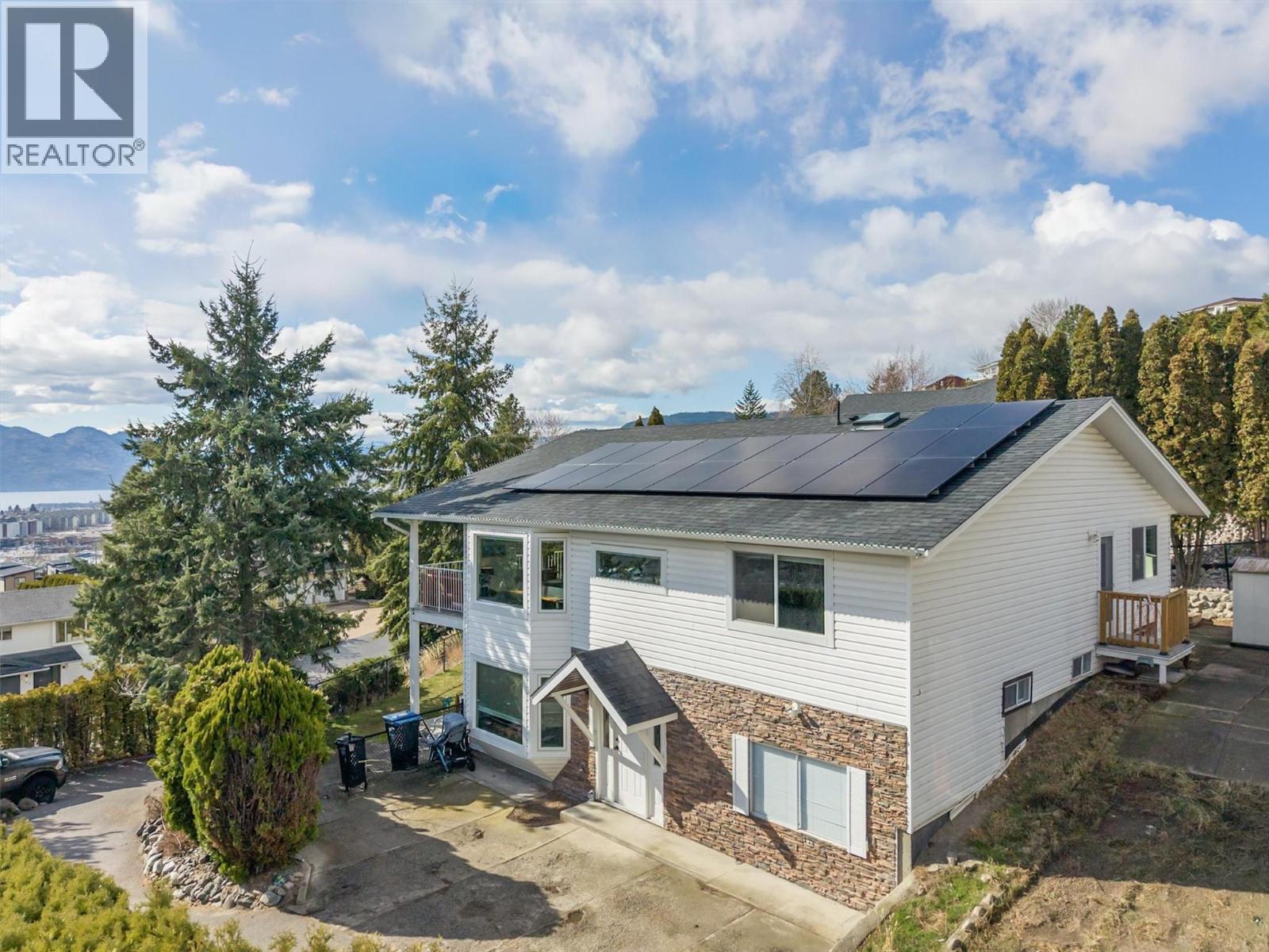  2160 Shamrock Drive, West Kelowna