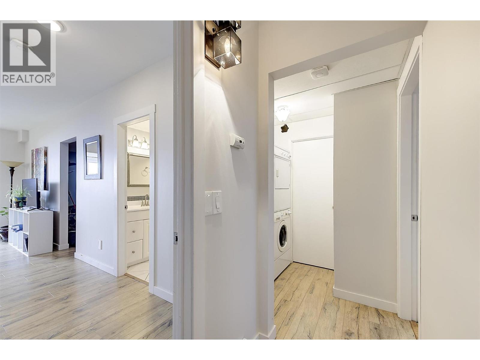  2160 Shamrock Drive, West Kelowna