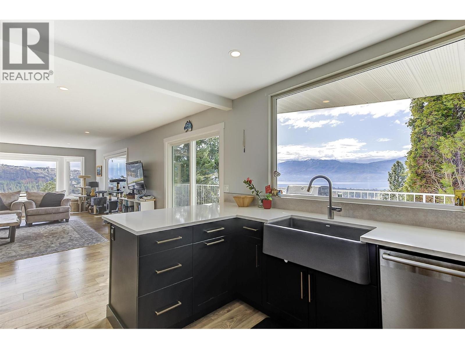  2160 Shamrock Drive, West Kelowna