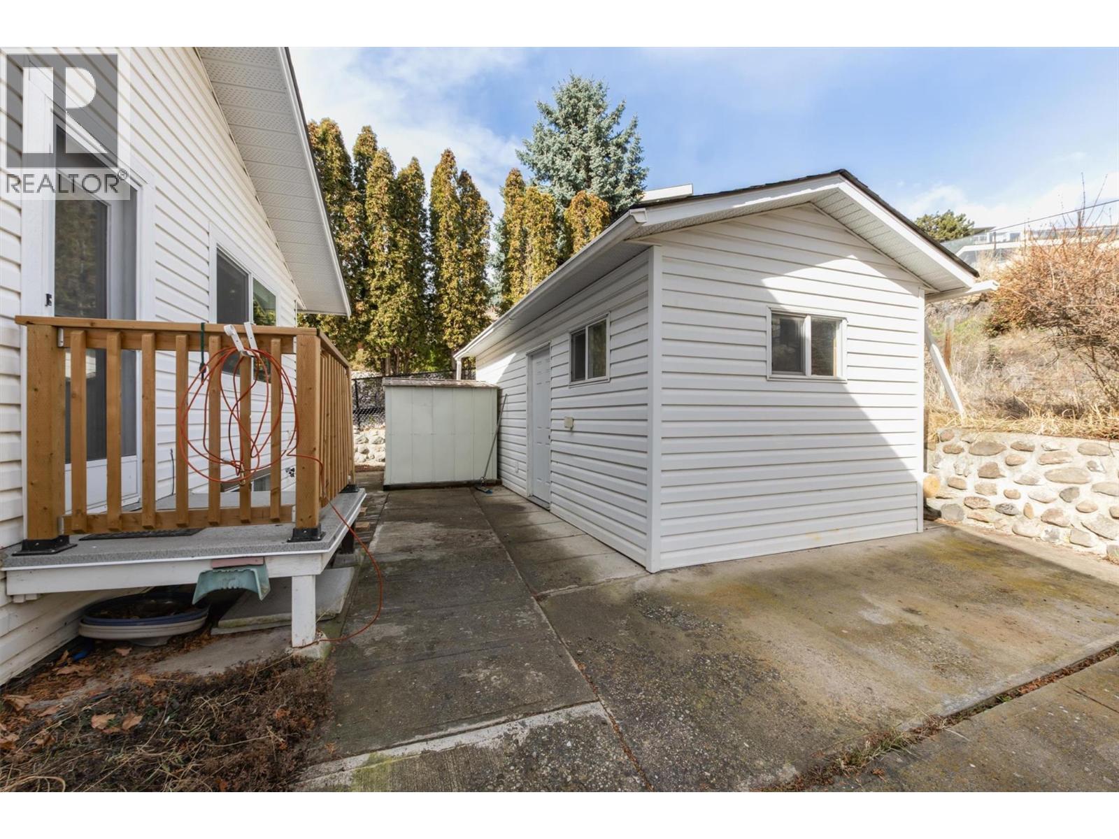  2160 Shamrock Drive, West Kelowna