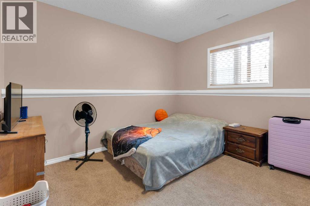 
          924 Heritage Estates Drive
            <br/>
            <span>Acme</span>
            , 
            <span>AB</span>
             <span>T0M0A0</span>
         - Photo 25