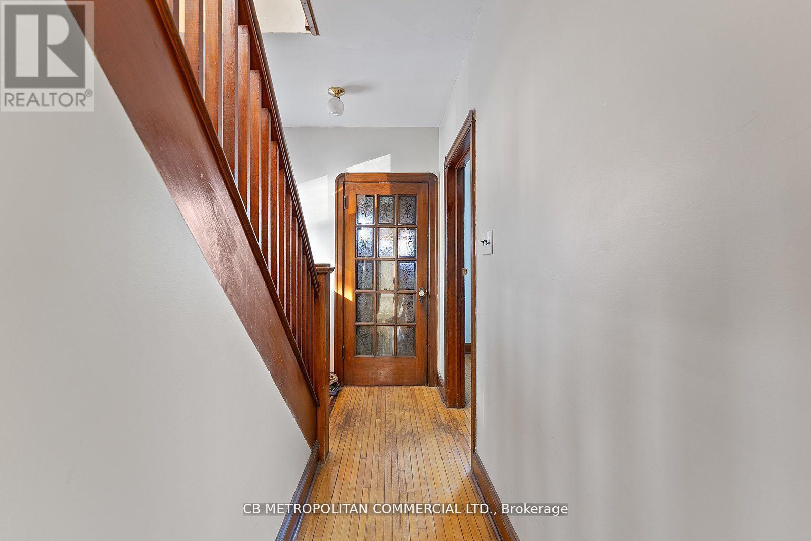 17 AUGUSTA AVENUE - 6