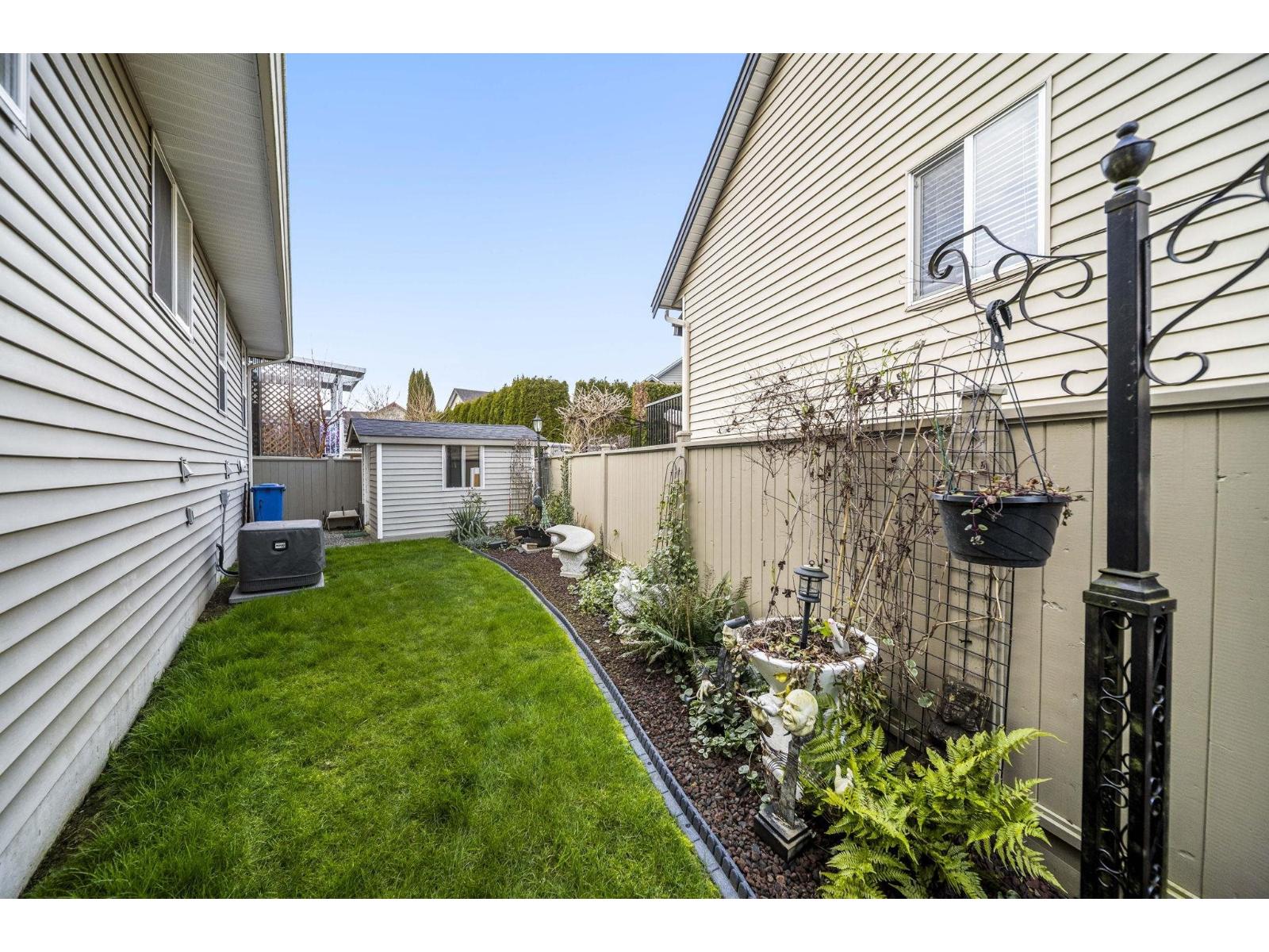 41 349 WALNUT AVENUE, Harrison Hot Springs, Harrison Hot Springs