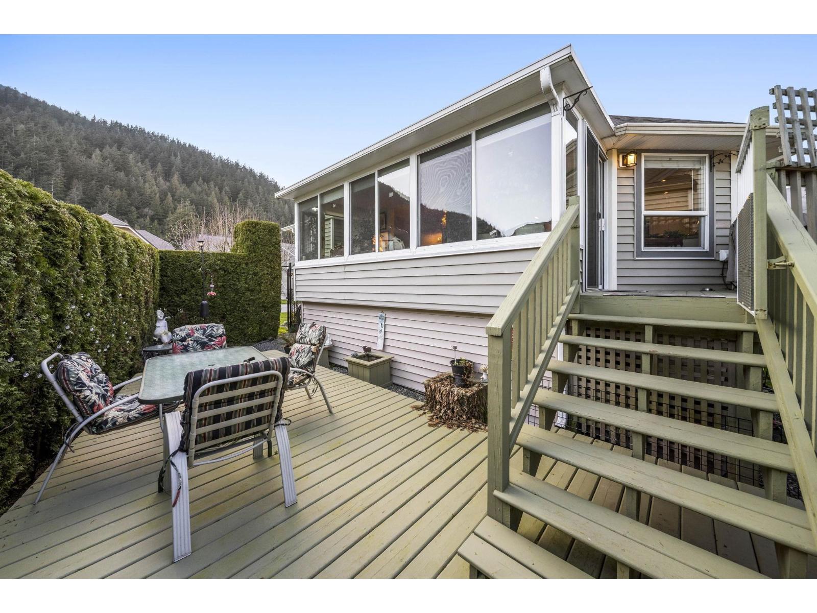 41 349 WALNUT AVENUE, Harrison Hot Springs, Harrison Hot Springs