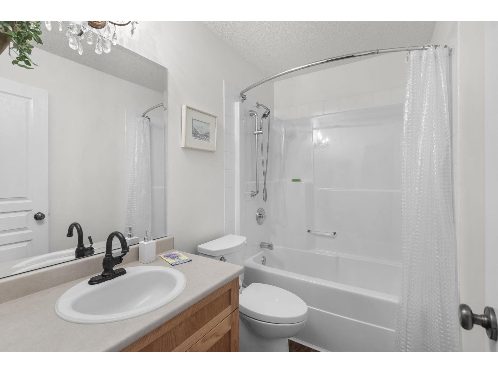 41 349 WALNUT AVENUE, Harrison Hot Springs, Harrison Hot Springs