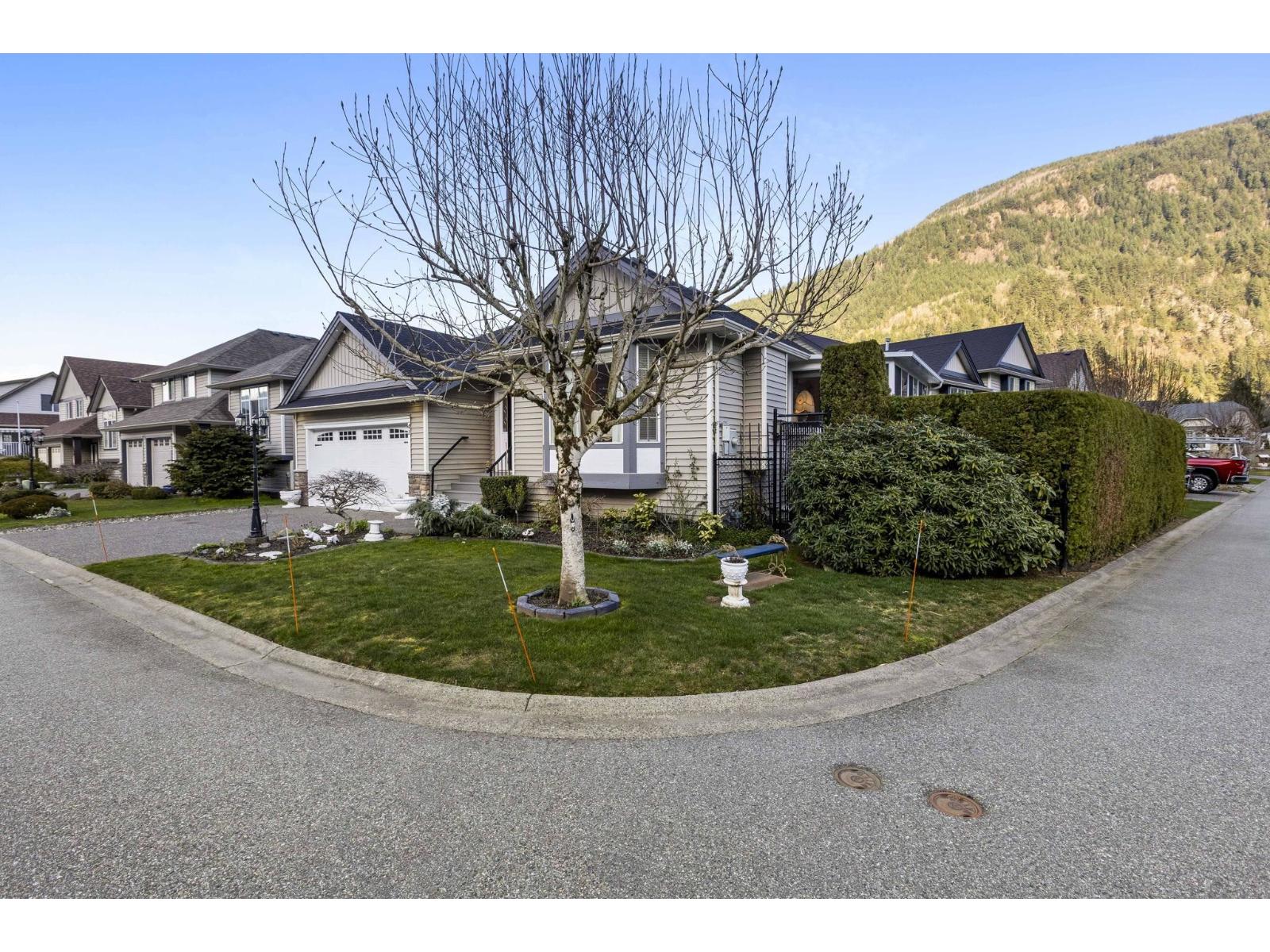 41 349 WALNUT AVENUE, Harrison Hot Springs, Harrison Hot Springs