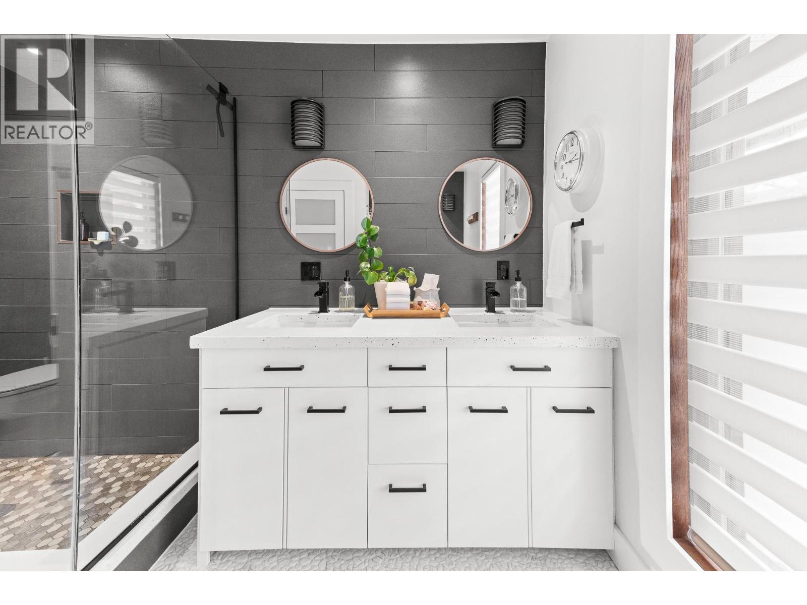 1305 14th Street S, Cranbrook