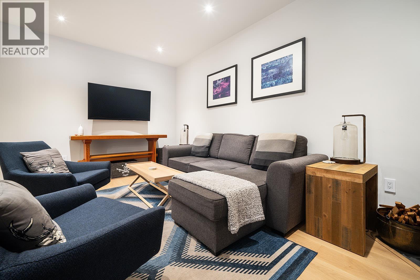 3114 ST MORITZ CRESCENT, Whistler