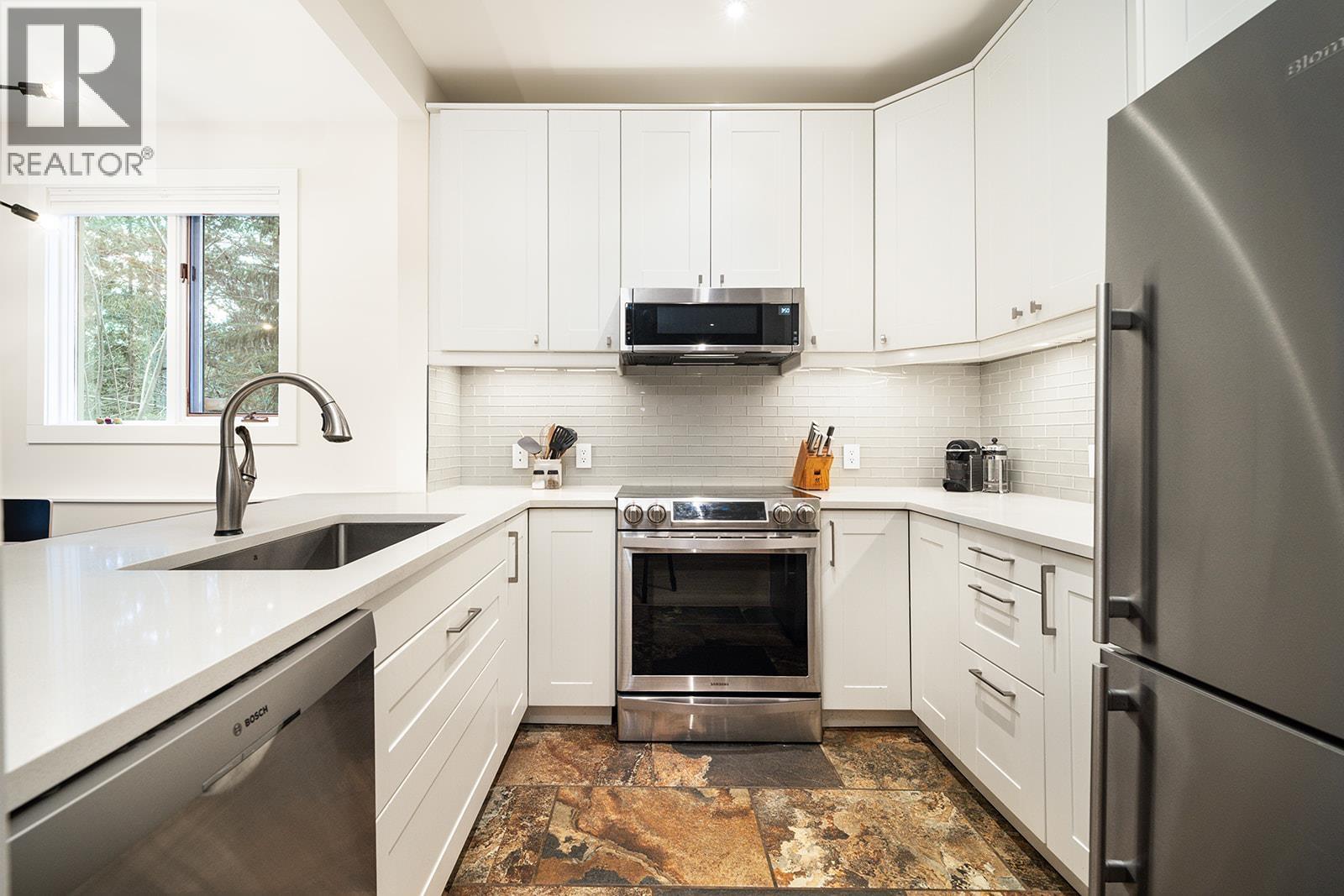 3114 ST MORITZ CRESCENT, Whistler