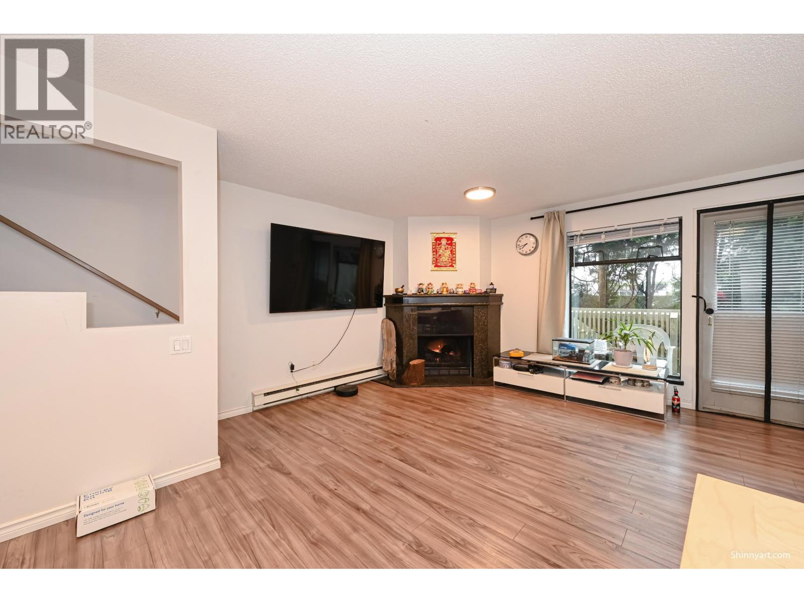 12 8820 WESTMINSTER HIGHWAY, Richmond