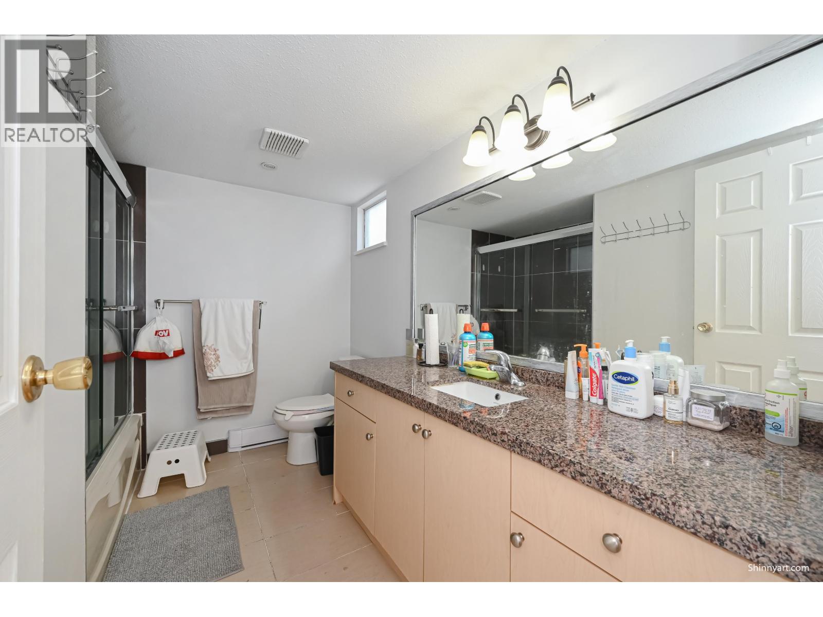 12 8820 WESTMINSTER HIGHWAY, Richmond