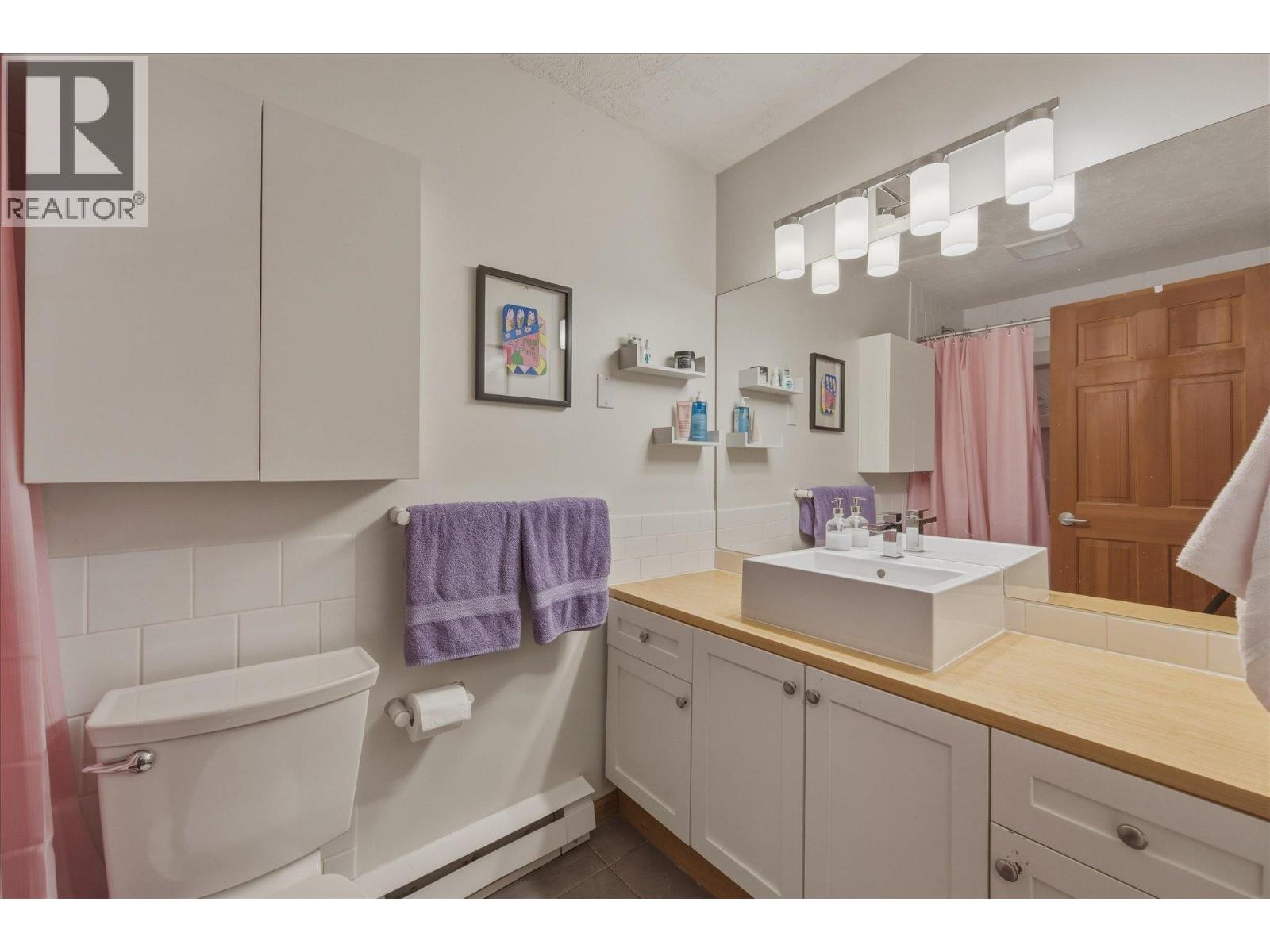 201 3300 PTARMIGAN PLACE, Whistler