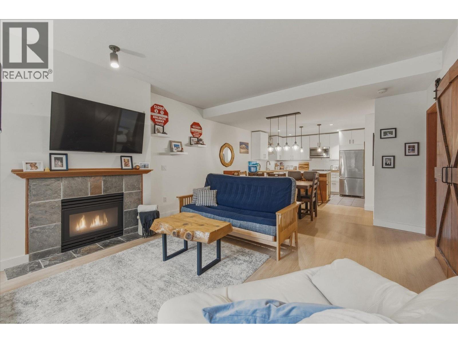 201 3300 PTARMIGAN PLACE, Whistler