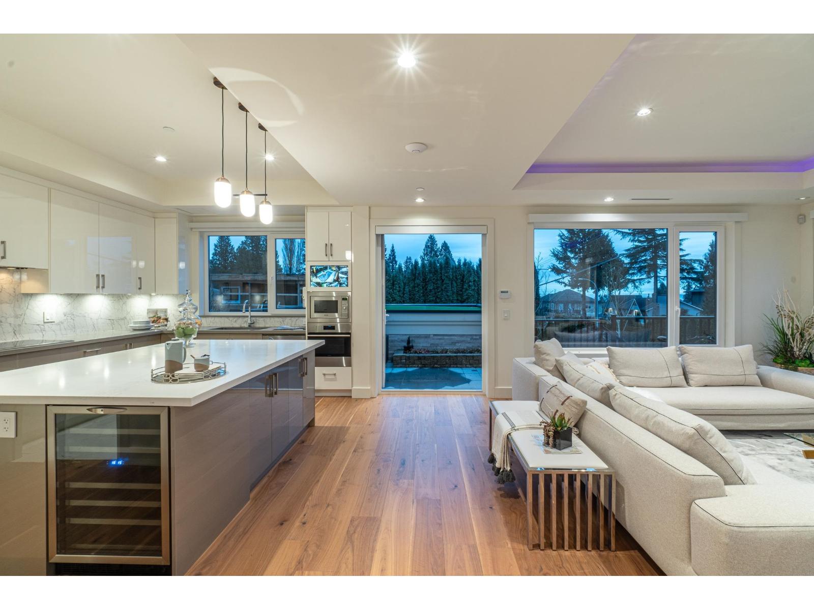 13600 BLACKBURN AVENUE, White Rock