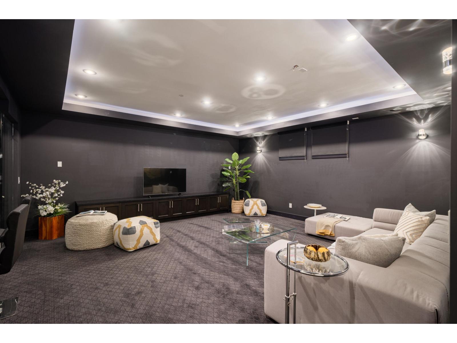 13600 BLACKBURN AVENUE, White Rock